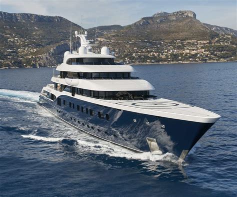 yacht symphony bernard arnault